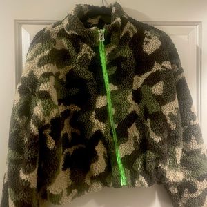 Ducie London Camo cropped teddy jacket coat